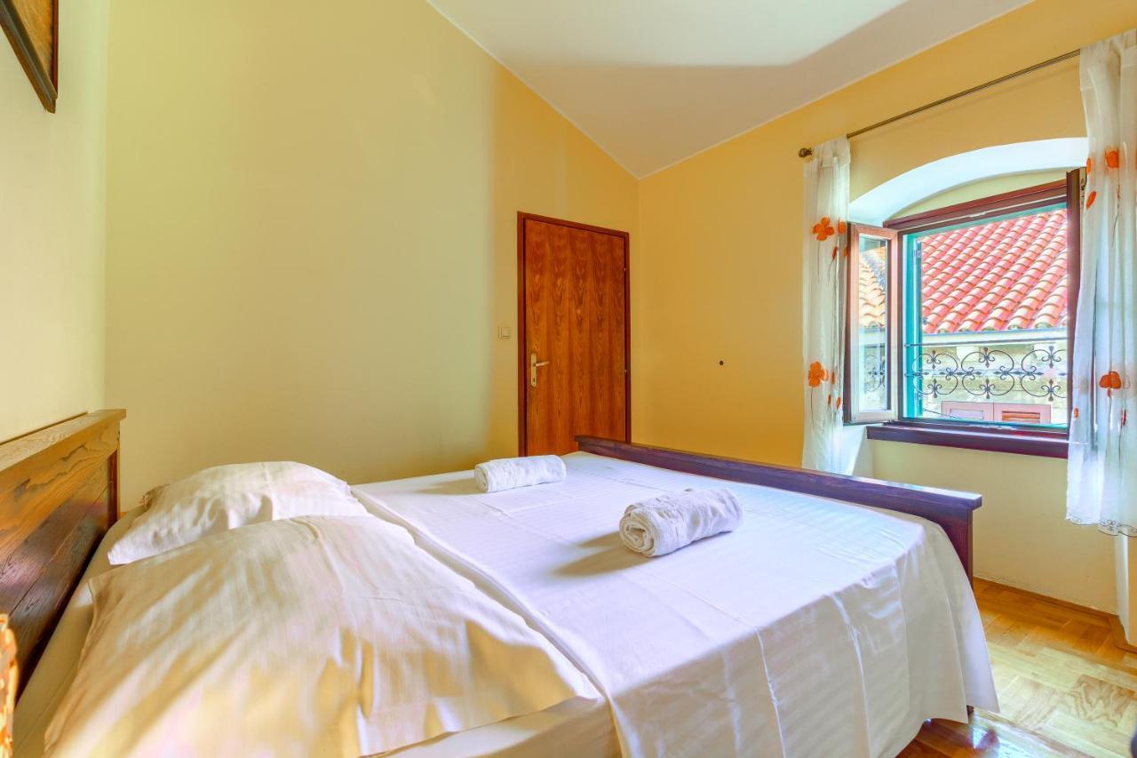 Old Stone House St Lawrence In The Heart Of Sibenik'S Old Town Apartment Luaran gambar