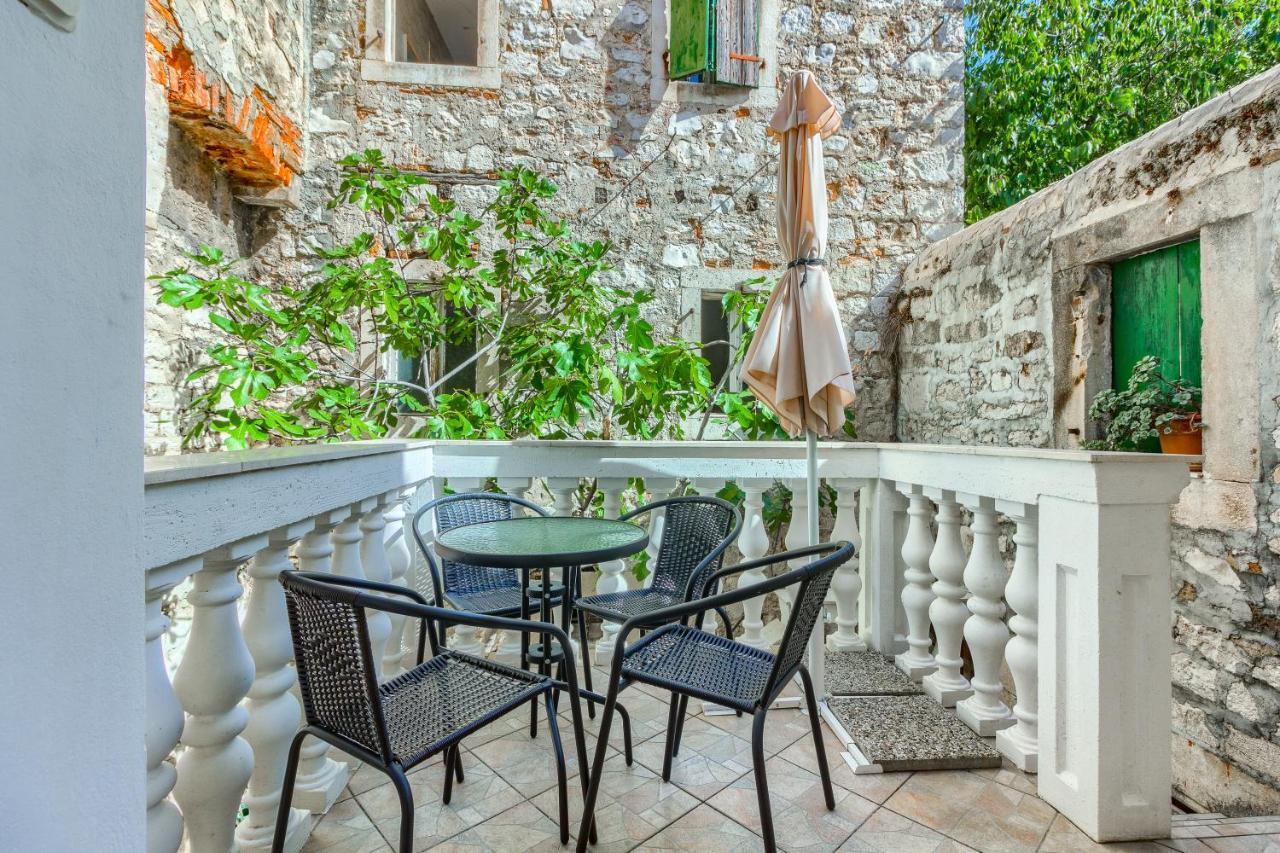 Old Stone House St Lawrence In The Heart Of Sibenik'S Old Town Apartment Luaran gambar